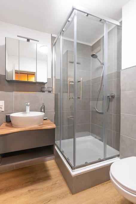 Appartamento Golden Nugget Inkl Wlan, Parkplatz Detmold Esterno foto